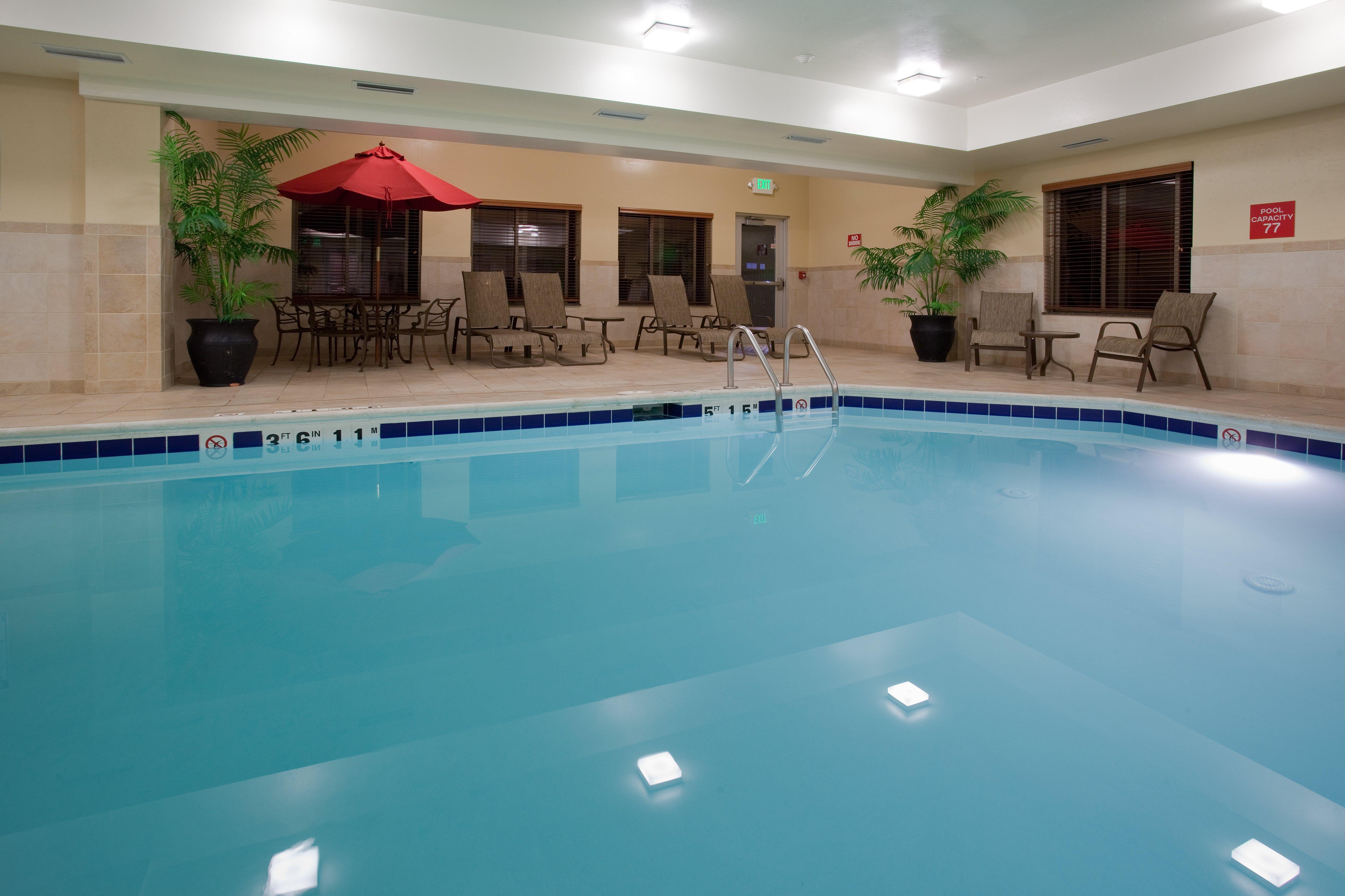 Holiday Inn Express Hotel Vernal By Ihg Exterior photo