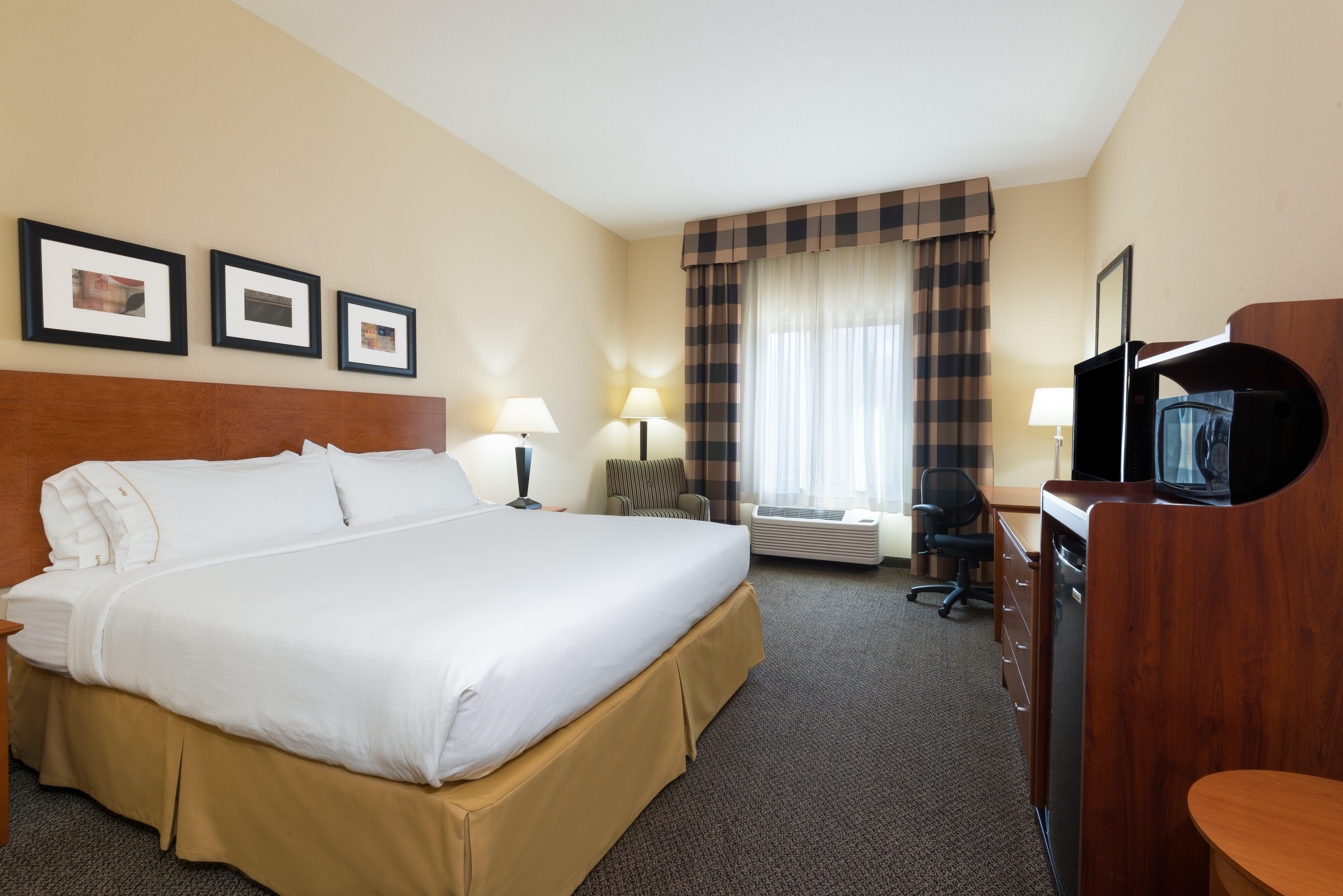Holiday Inn Express Hotel Vernal By Ihg Exterior photo