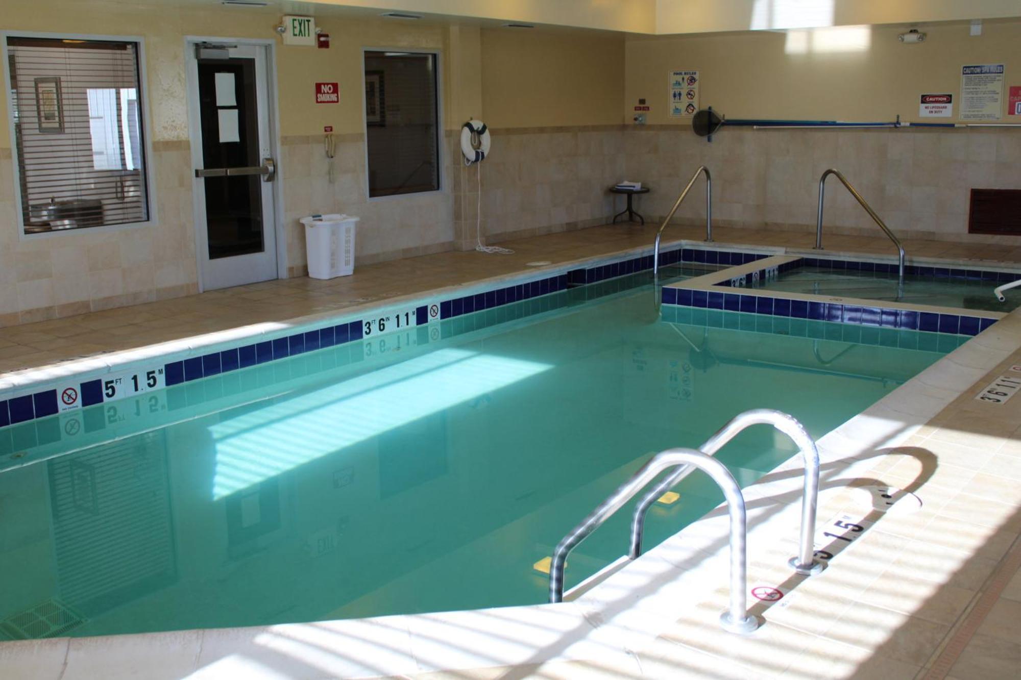 Holiday Inn Express Hotel Vernal By Ihg Exterior photo