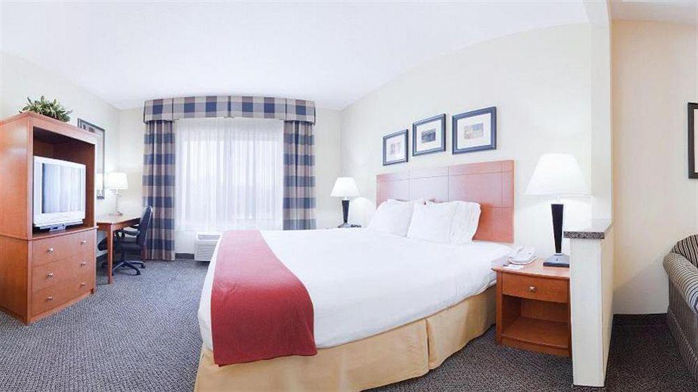 Holiday Inn Express Hotel Vernal By Ihg Exterior photo