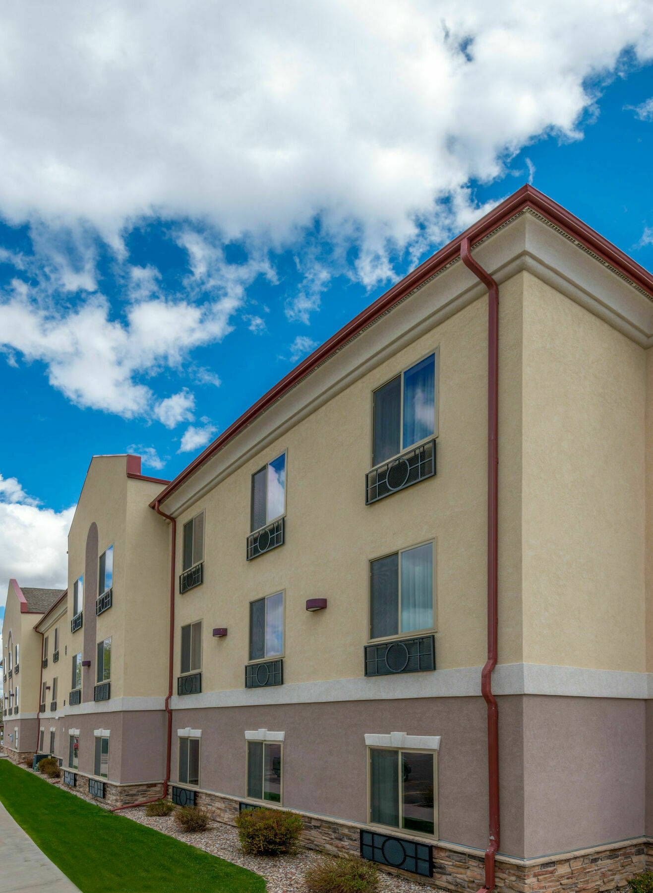 Holiday Inn Express Hotel Vernal By Ihg Exterior photo